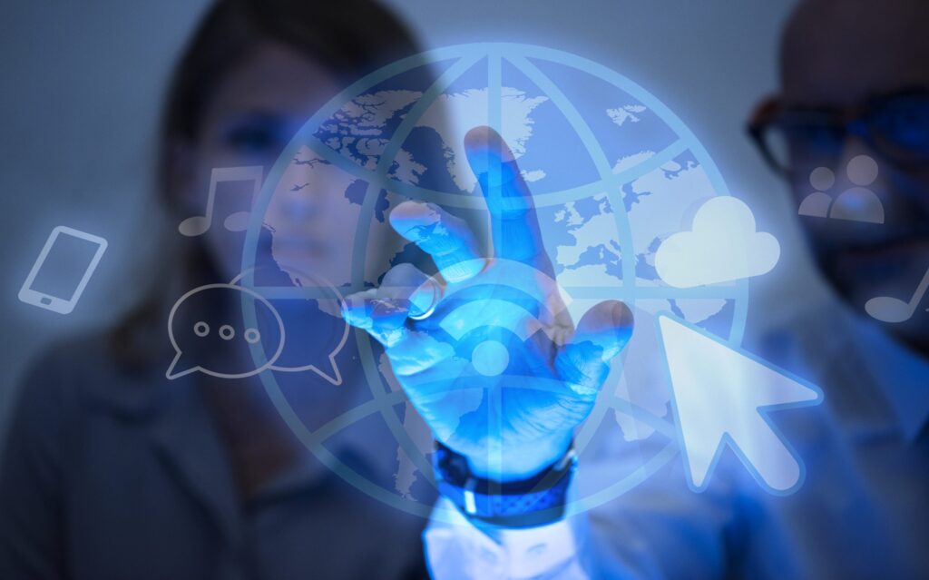 O WEEK TEC visa a oferecer aos acadêmicos experiências de ministrar oficina na Área de Tecnologia