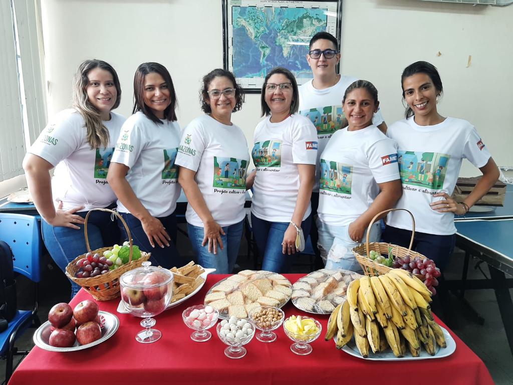 ACADÊMICOS DE NUTRIÇÃO ORIENTAM ALUNOS DE ESCOLA PÚBLICA SOBRE EDUCAÇÃO ALIMENTAR E NUTRICIONAL
