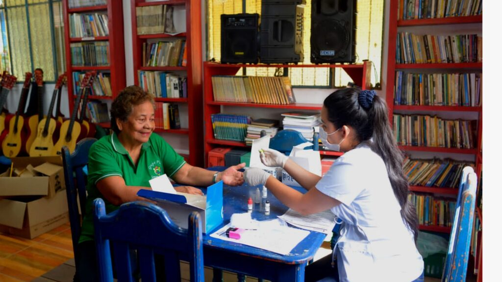 Imagem mostra serviços de enfermagem que serão oferecidos no Viver Melhor 2