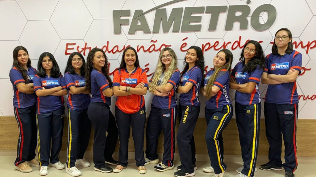 Colégio Fametro é campeão em natação e handebol nos Jogos Escolares de Roraima Imagem mostra equipe feminina de handebol campeã nos Jogos Escolares de Roraima