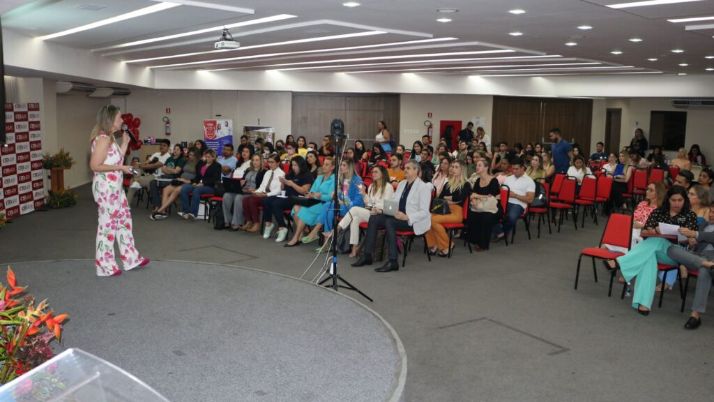 Fametro sedia encontro sobre Harmonização Orofacial Imagem mostra o meeting de Harmonização Orofacial