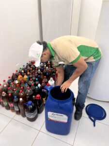 Estudantes arrecadam óleo para produção de biocombustíveis