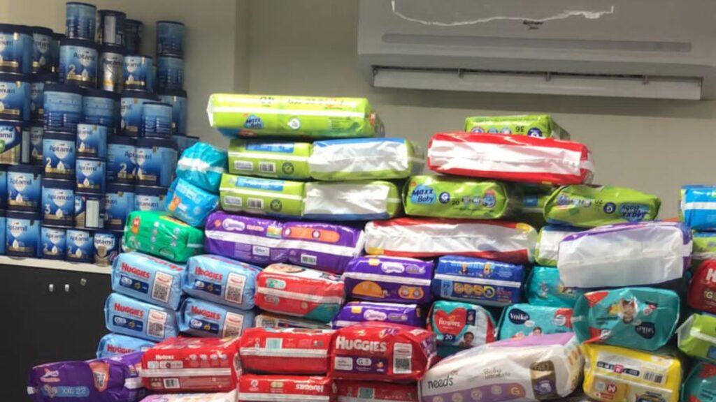 Curso de Nutrição da Fametro arrecada mais de 400 materiais para doação Curso de nutrição arrecada mais de 400 materiais para doação