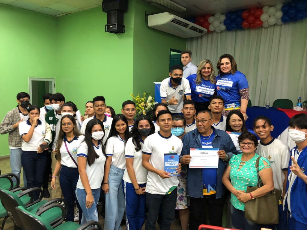 alunos do projeto minha redação é nota 10