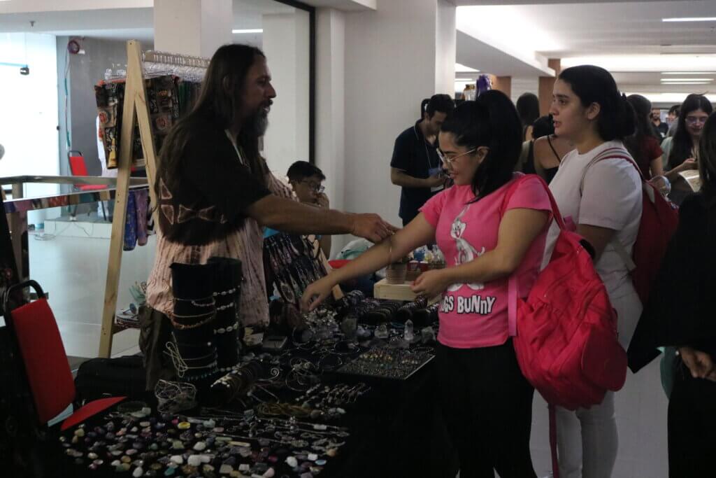 Fametro promove 2ª edição da ‘Expo Fametro: Feira das Cores’ na instituição Feira das Cores aconteceu na unidade 5