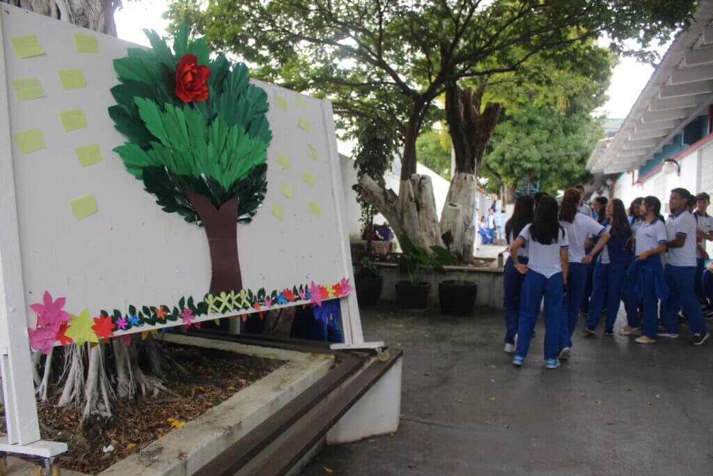 feira de preservação do meio ambiente no colégio fametro