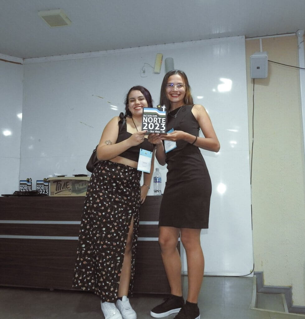 Egressas do curso de jornalismo vencem etapa regional do Intercom