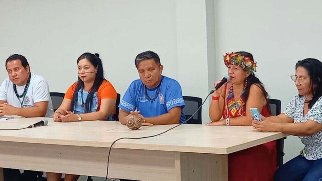 Curso de Medicina Veterinária realiza evento com presença de lideranças indígenas curso de medicina veterinária realizou evento com lideranãs indigenas