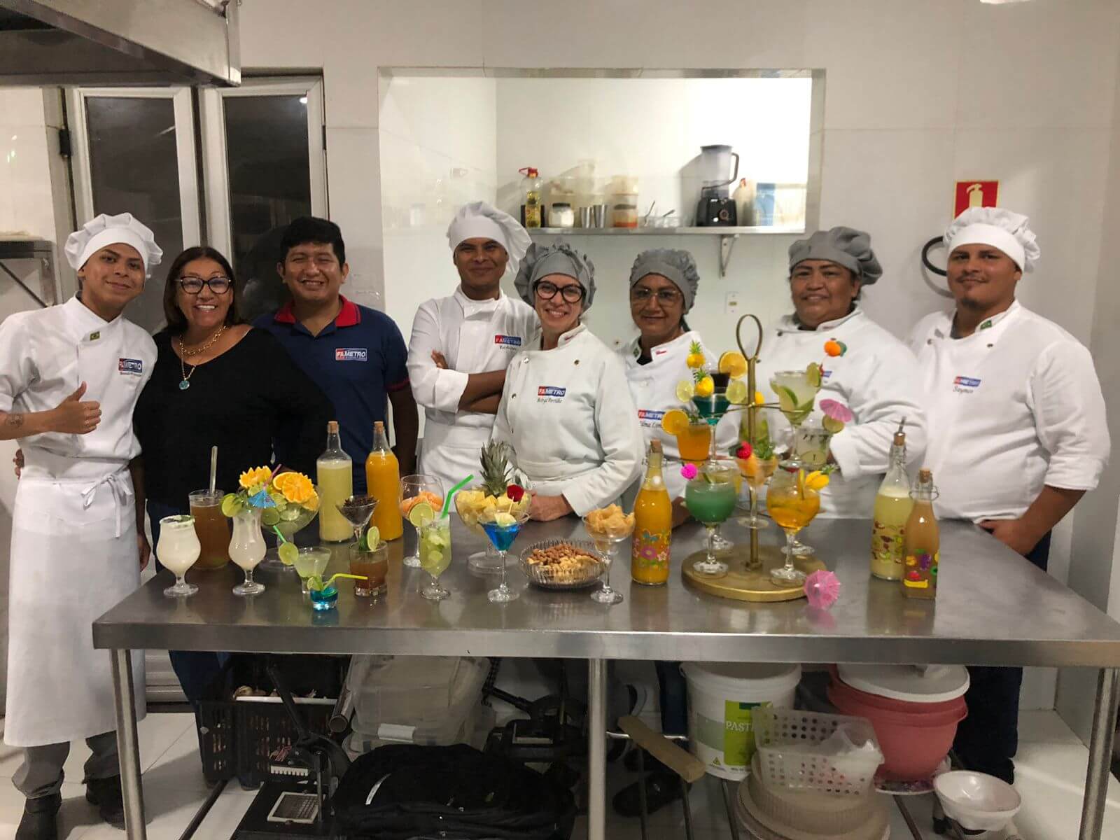 Acadêmicos do curso de Gastronomia do 4º período | Foto: Divulgação/ Fametro