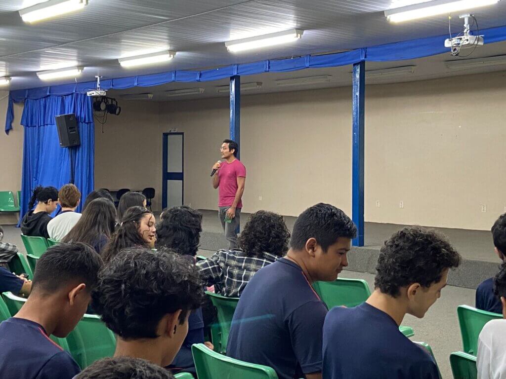 Curso de Enfermagem da Fametro e Casa Vhida promovem palestras educativas sobre HIV/AIDS casa vhida