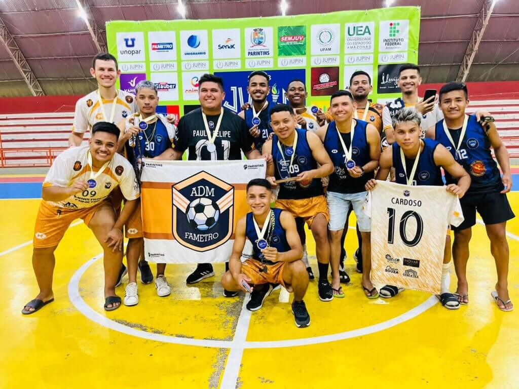 Equipe de Futsal da Fametro conquista título nos Jogos Universitários de Parintins