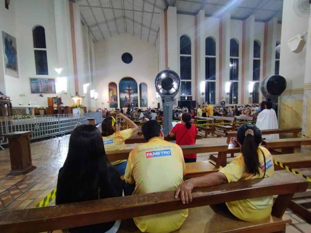 Fametro Parintins participa de missa em homenagem à Padroeira da Cidade