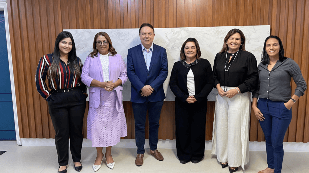 Centro Universitário Fametro concede bolsas de estudo para mulheres participantes de evento da OAB-AM