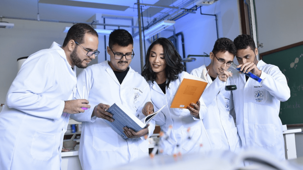 Centro Universitário Fametro disponibiliza e-books de trabalhos científicos e ganha destaque em pesquisa de doutorado