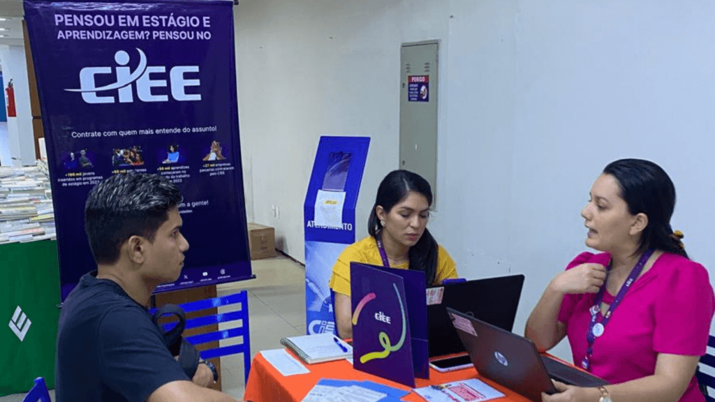 Fametro e CIEE promovem ação para inserção de alunos no mercado de trabalho