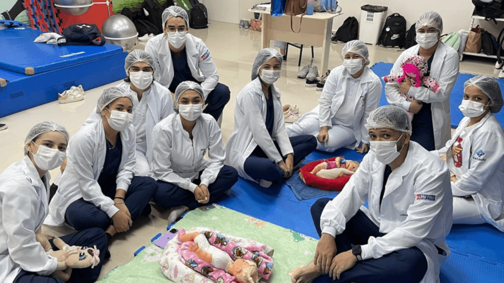 Fisioterapia Neonatal: Prática e cuidados com bebês prematuros