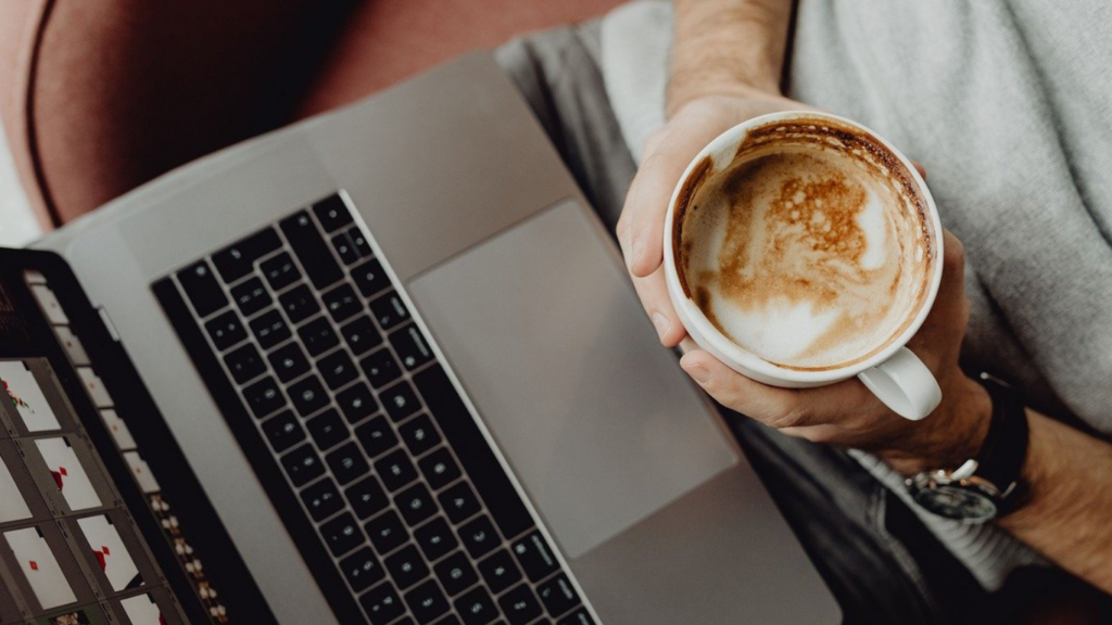 Fametro abre inscrições para vestibular EaD com valores acessíveis