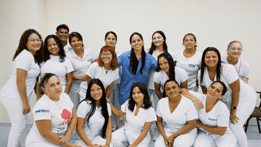 FametroTec destaca formação técnica em Enfermagem com foco em Gerontologia e Geriatria
