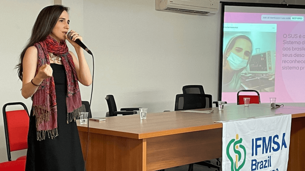 Fametro realiza seminário sobre SUS e pesquisa científica em parceria com a IFMSA Brazil