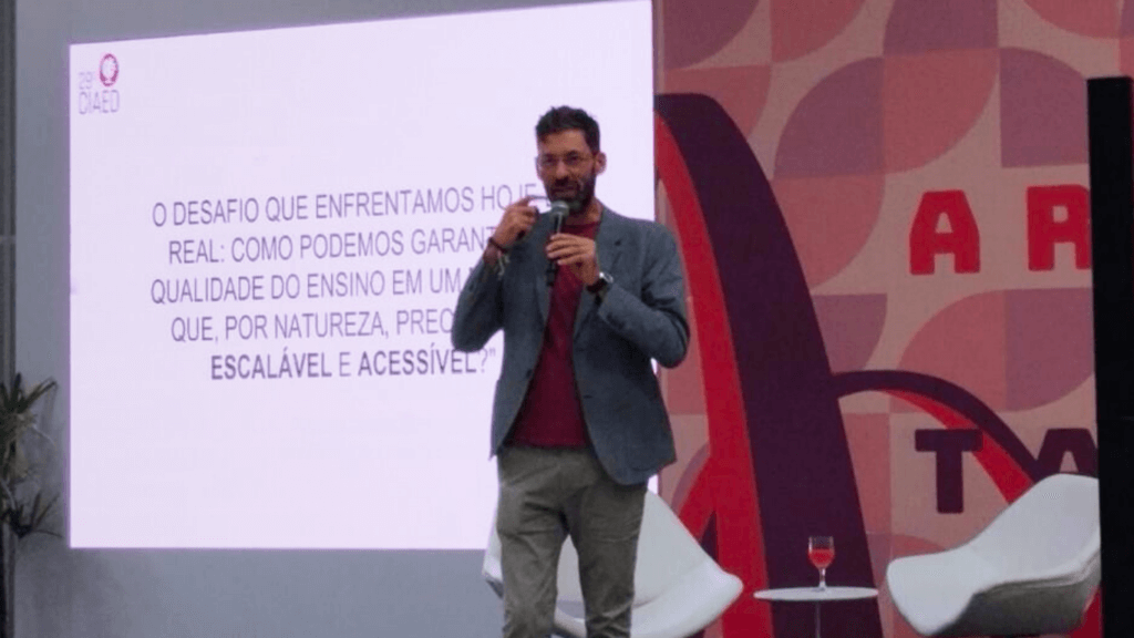 Ensino a Distância na Fametro: flexibilidade e qualidade reconhecida pelo MEC