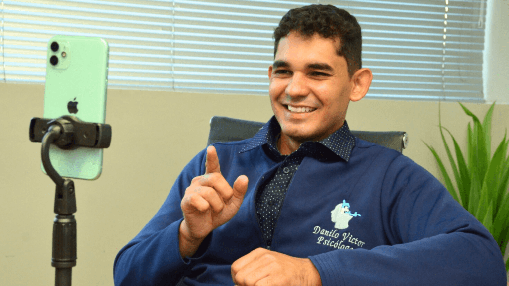 Câncer Colorretal: Como o apoio psicológico potencializa o tratamento