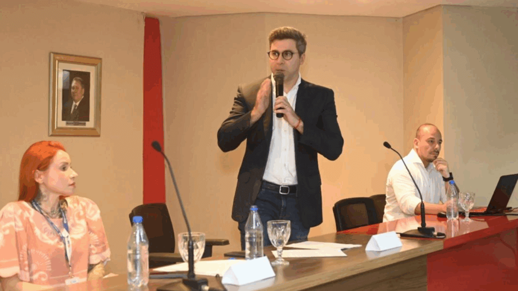 Palestra sobre sistema penitenciário lota auditório da Fametro e promove reflexão entre acadêmicos de Direito