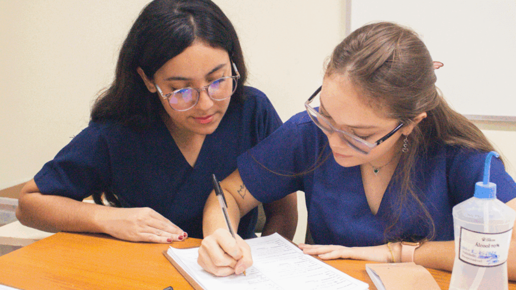 Ação de responsabilidade social da Fametro atende 600 pessoas em Manacapuru