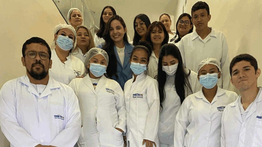 Alunos da FAMETROTEC Cachoeirinha vivenciam cenários reais de saúde pública em aula de simulação