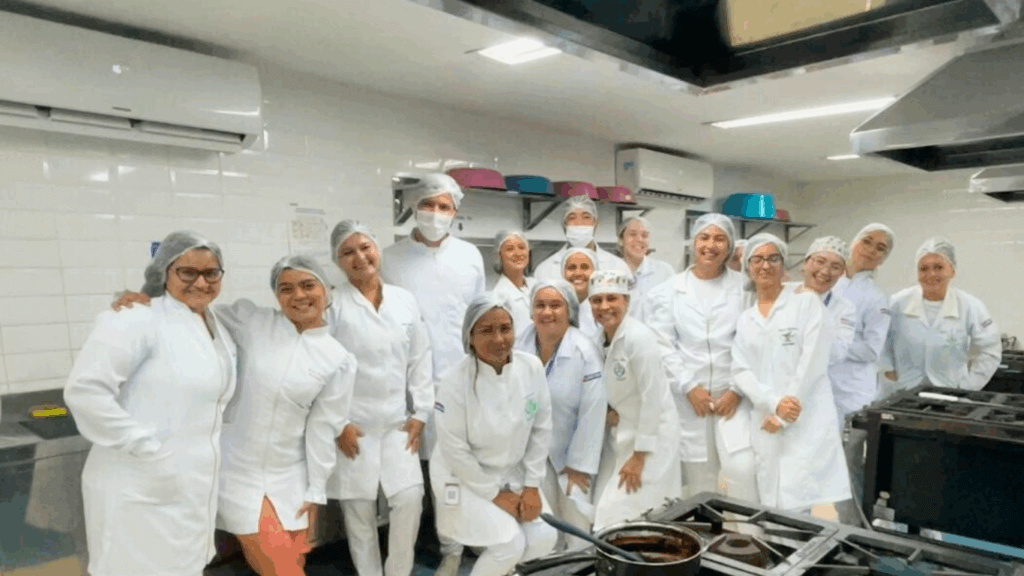Aula prática: Nutrição transforma salada em experiência estética e saborosa