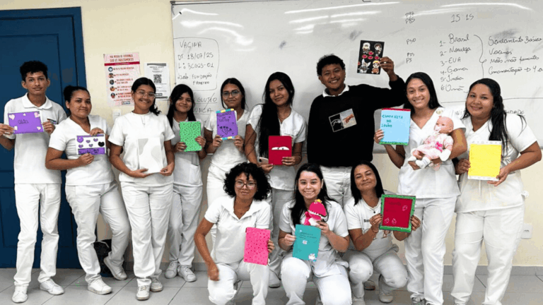Do lúdico à prática: alunos da FAMETROTEC vivenciam o cuidado humanizado