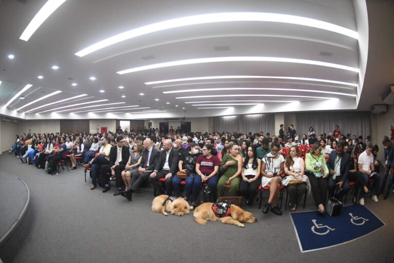 Aula Magna da Fametro debate os Direitos dos Animais com nomes de destaque nacional