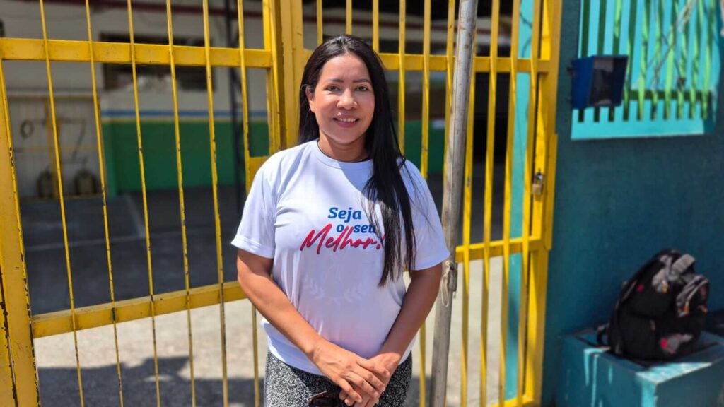 Professora de Educação Física, Eva Vilma.