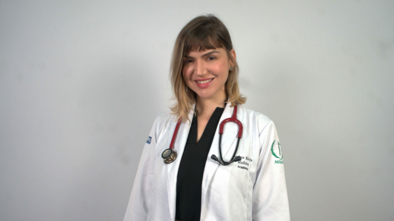 Estudante de Medicina da Fametro é selecionada para Programa de Embaixadores do Einstein Prepara