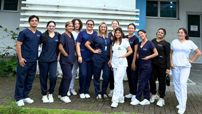 Estudantes de Enfermagem da FATEC vivenciam rotina do IML em visita técnica em Manaus