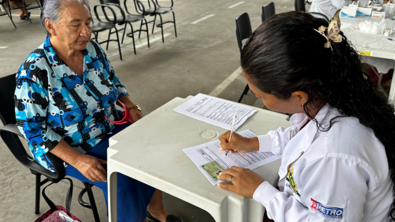 Fametro Móvel realiza mais de 2,5 mil atendimentos e anuncia novas ações em Manaus