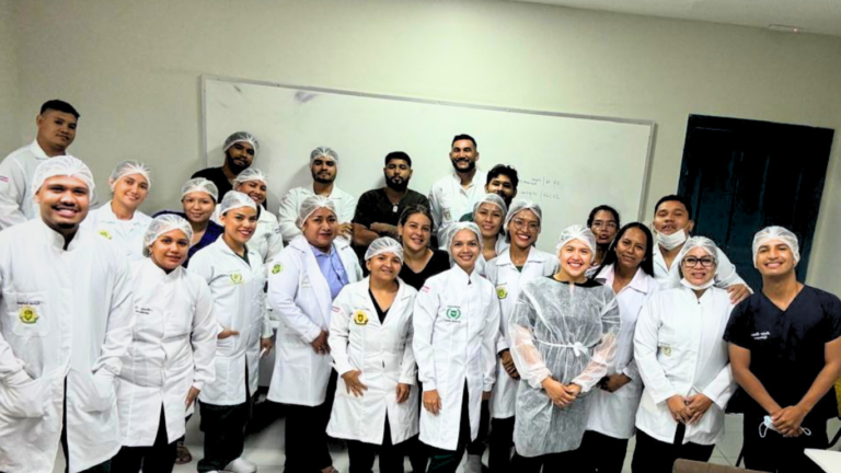 Semana de Enfermagem da Fametro Tefé reforça formação prática e humanizada dos acadêmicos